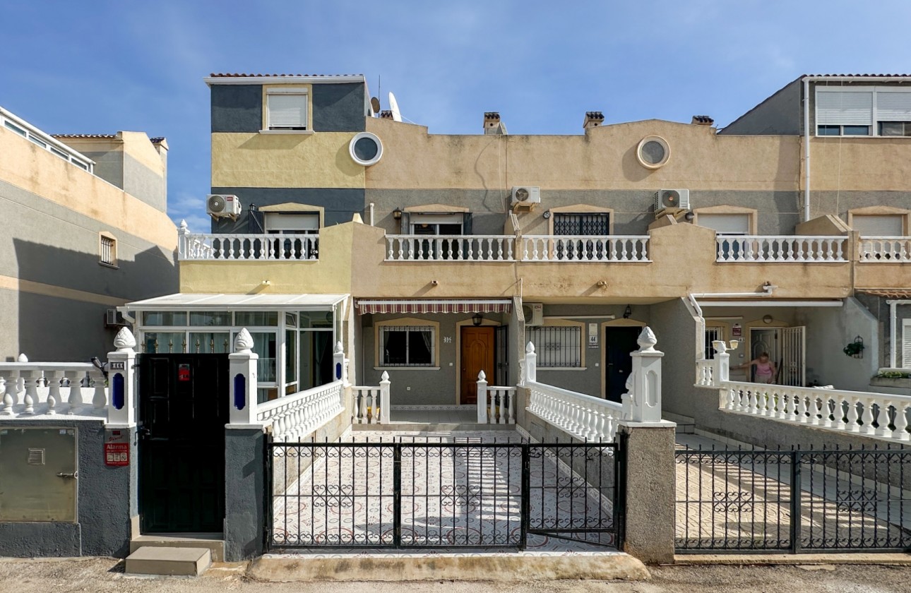 Resale - Villa - Orihuela Costa - Costa Blanca