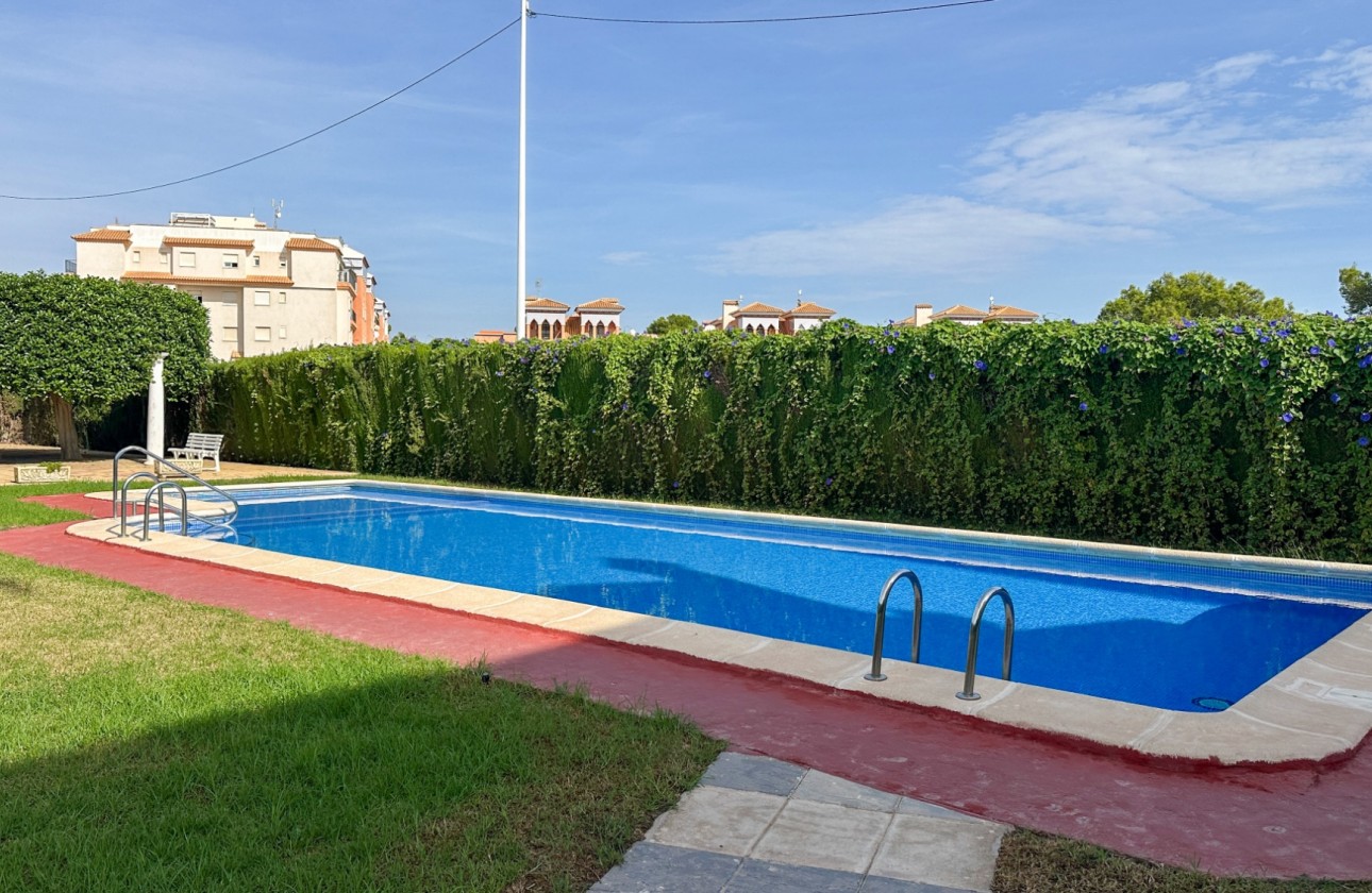Resale - Villa - Orihuela Costa - Costa Blanca