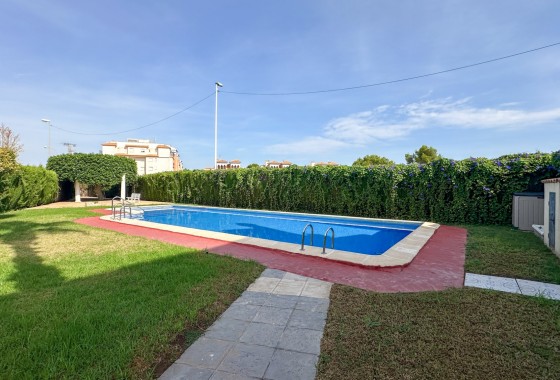Resale - Villa - Orihuela Costa - Costa Blanca