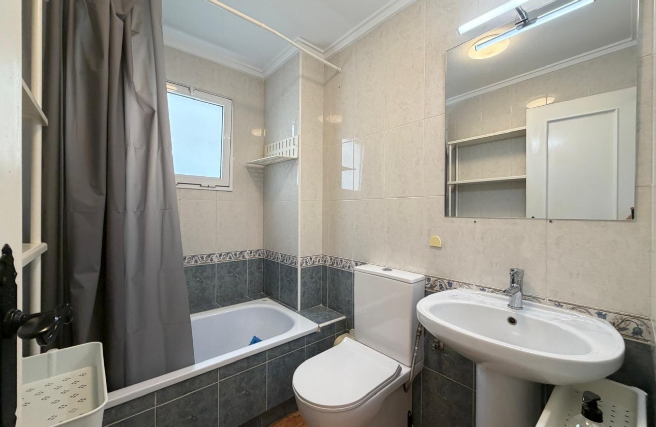 Reventa - Apartamento / piso - Torrevieja - PARQUE DE LAS NACIONES