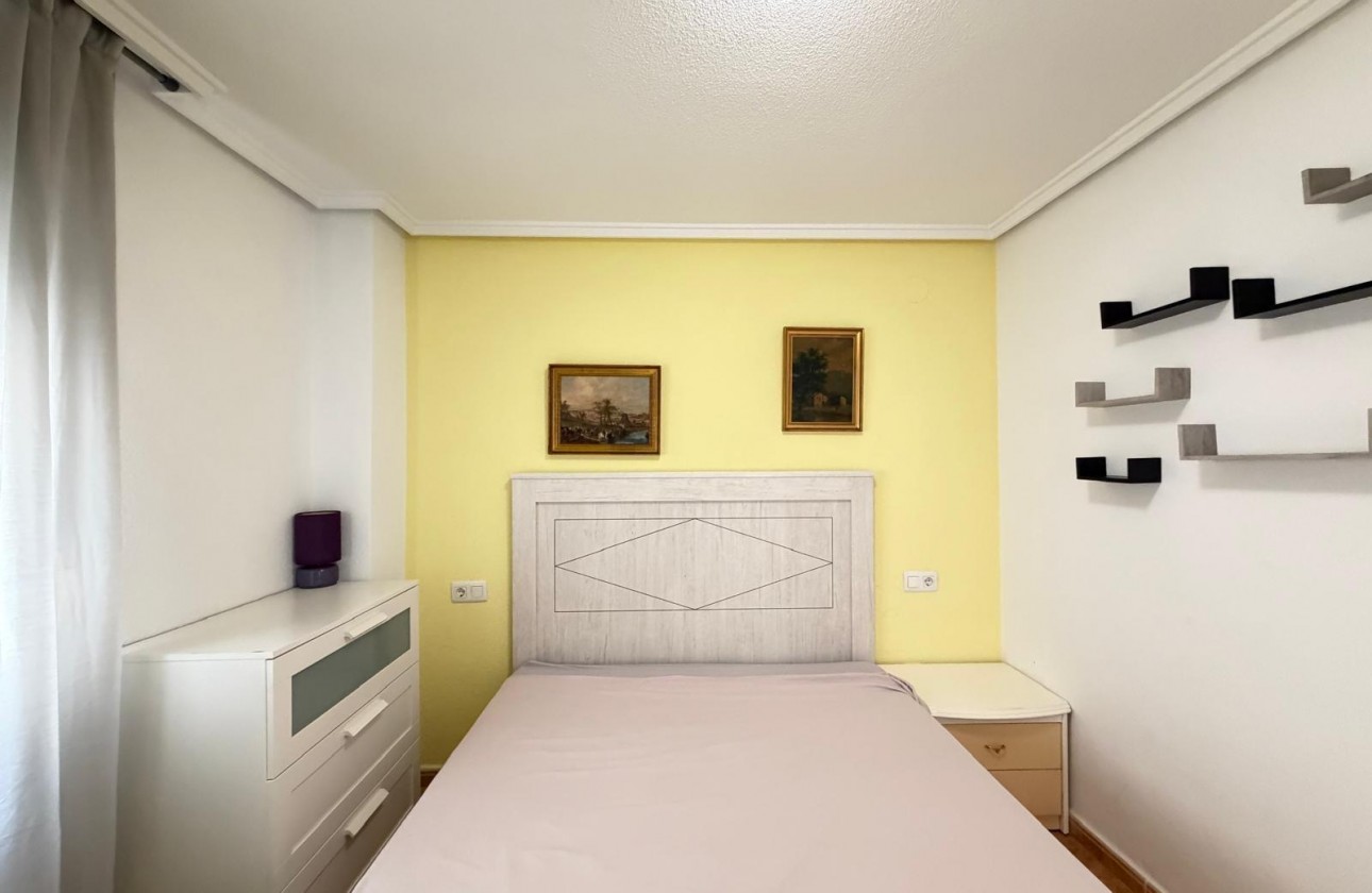 Reventa - Apartamento / piso - Torrevieja - PARQUE DE LAS NACIONES