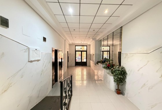 Reventa - Apartamento / piso - Torrevieja - PARQUE DE LAS NACIONES