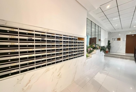 Reventa - Apartamento / piso - Torrevieja - PARQUE DE LAS NACIONES