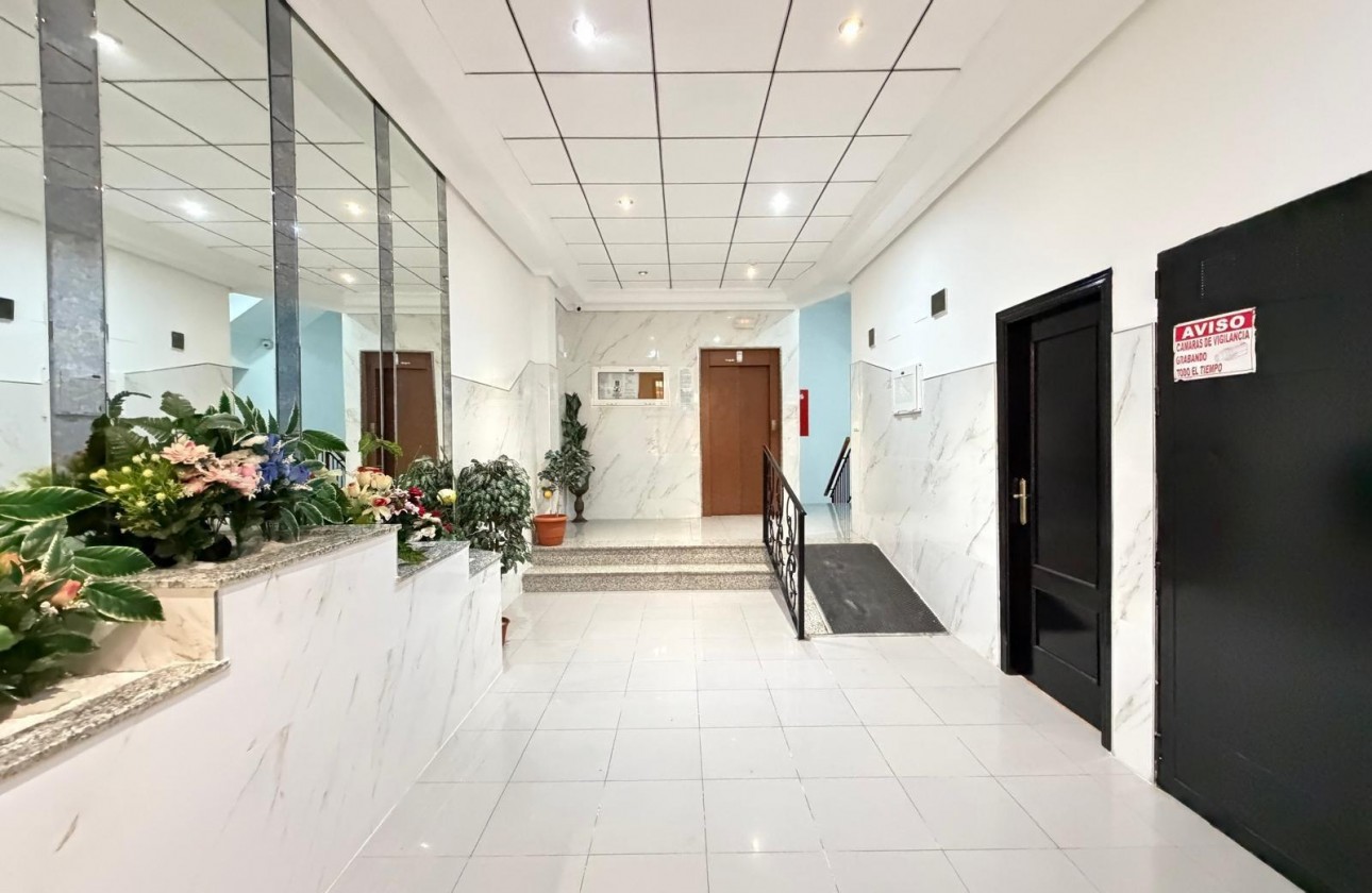 Reventa - Apartamento / piso - Torrevieja - PARQUE DE LAS NACIONES