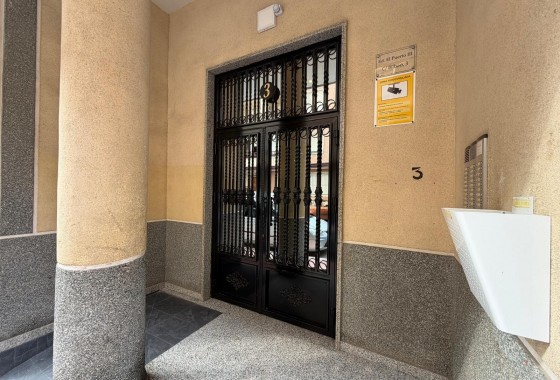 Reventa - Apartamento / piso - Torrevieja - PARQUE DE LAS NACIONES
