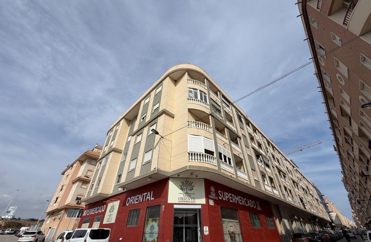Reventa - Apartamento / piso - Torrevieja - PARQUE DE LAS NACIONES