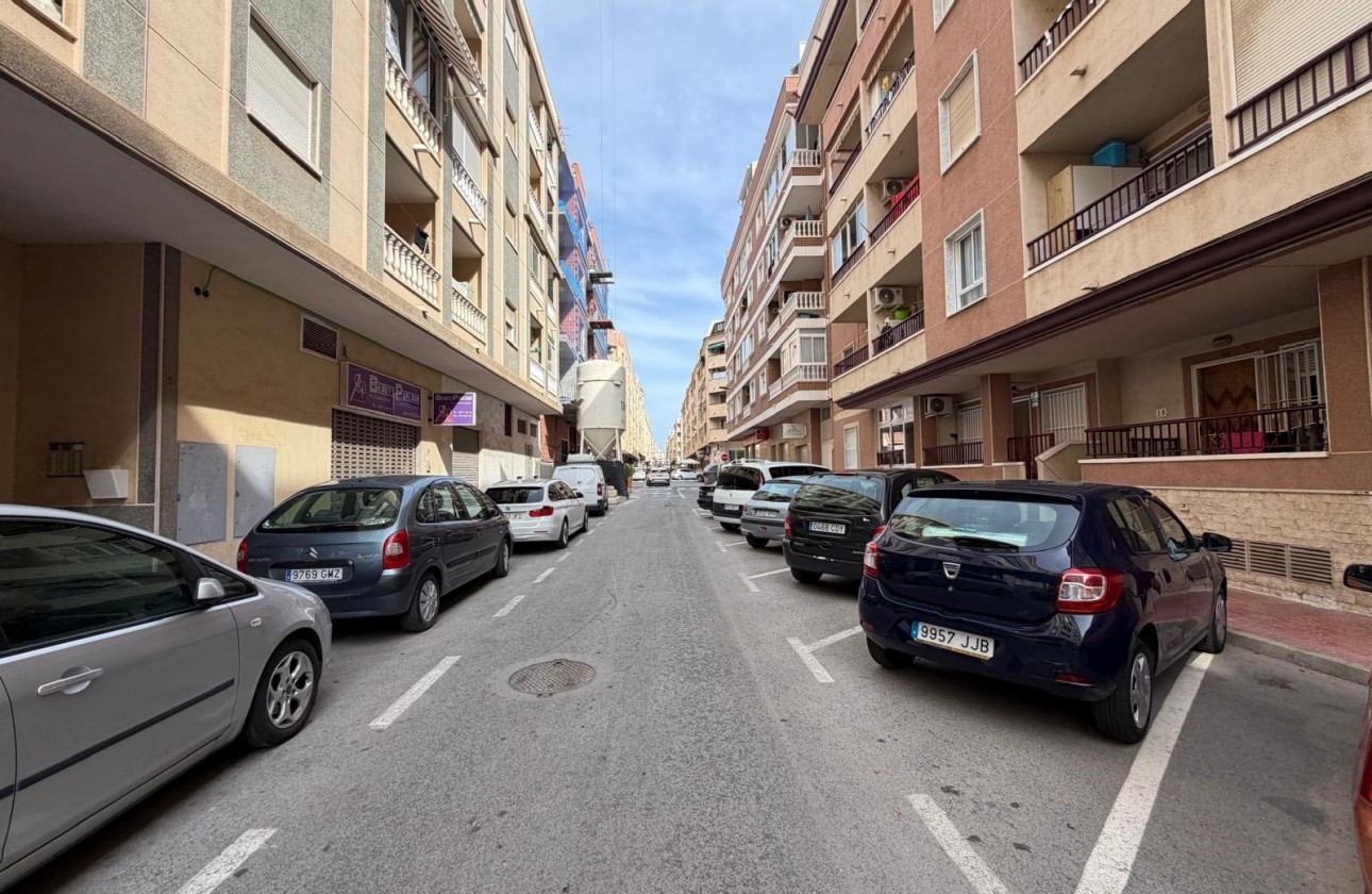Reventa - Apartamento / piso - Torrevieja - PARQUE DE LAS NACIONES