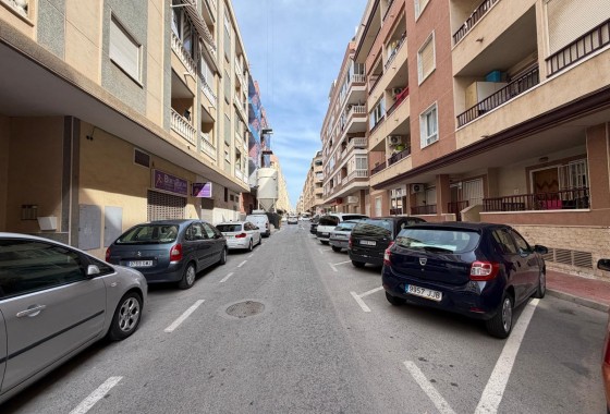 Reventa - Apartamento / piso - Torrevieja - PARQUE DE LAS NACIONES