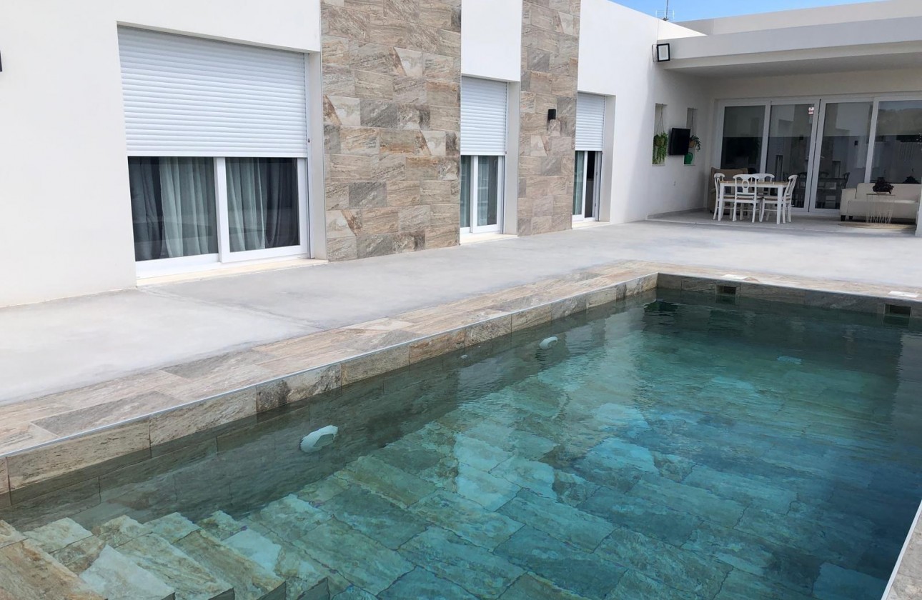 Nueva construcción  - Chalet - Pinoso - Casas Pastor
