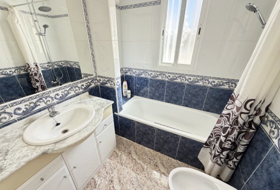 Revente - Villa - Villamartin