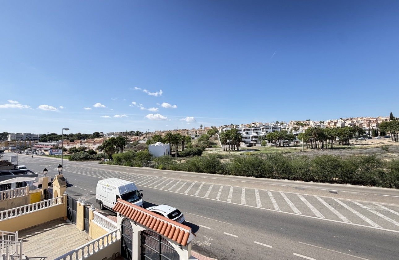 Revente - Villa - Villamartin