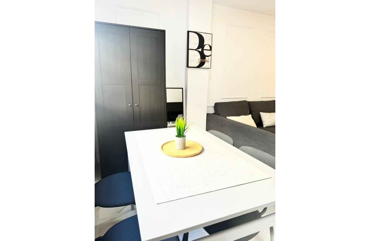 Reventa - Apartamento / piso - Torrevieja - Centro