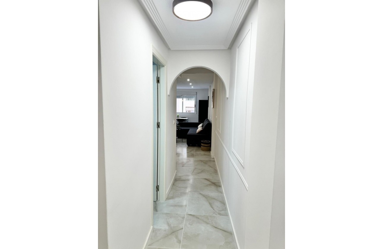 Reventa - Apartamento / piso - Torrevieja - Centro