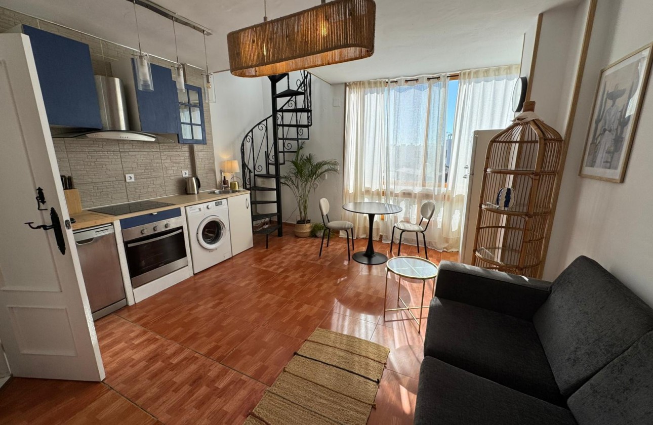 Resale - Bungalow - Torrevieja - Los altos