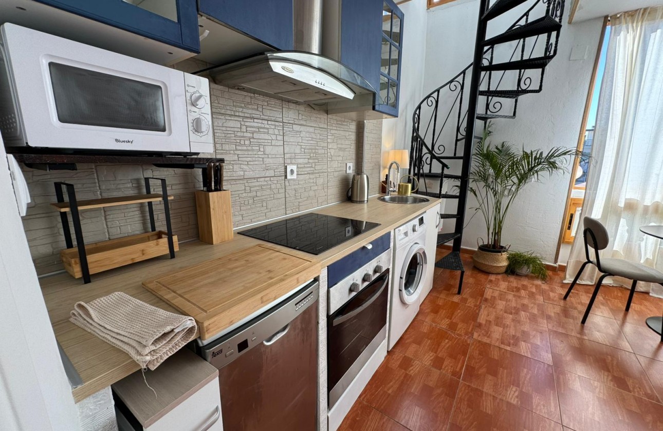 Resale - Bungalow - Torrevieja - Los altos