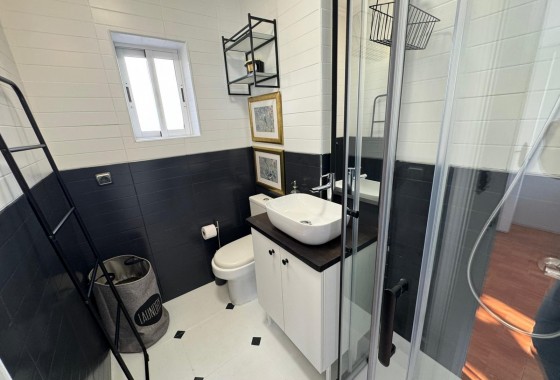 Resale - Bungalow - Torrevieja - Los altos