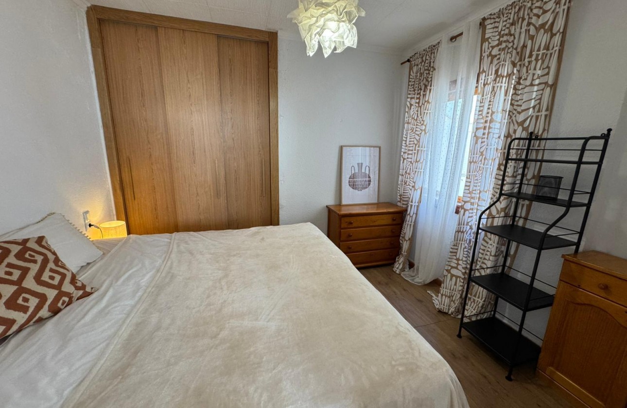 Resale - Bungalow - Torrevieja - Los altos