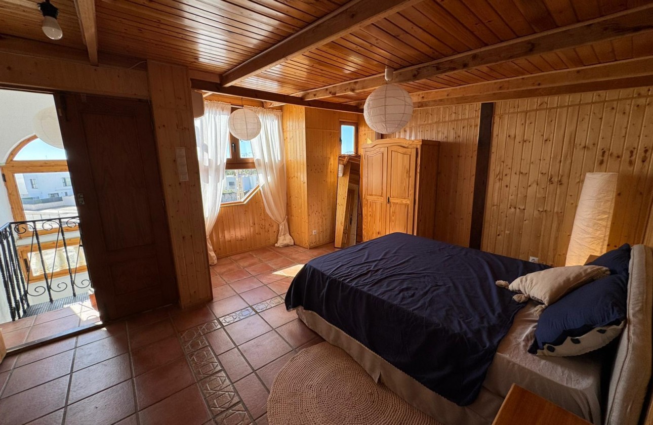 Resale - Bungalow - Torrevieja - Los altos