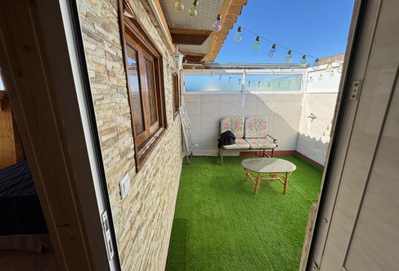 Resale - Bungalow - Torrevieja - Los altos