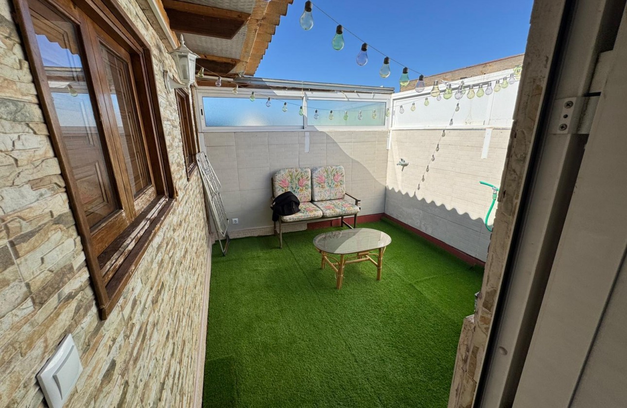 Resale - Bungalow - Torrevieja - Los altos