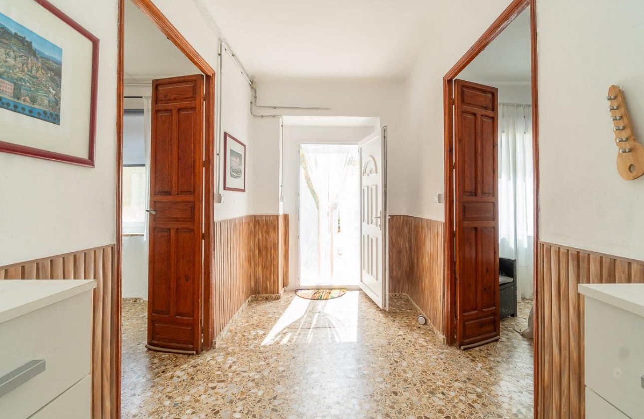 Revente - Villa - Torre - Pacheco - Roldán