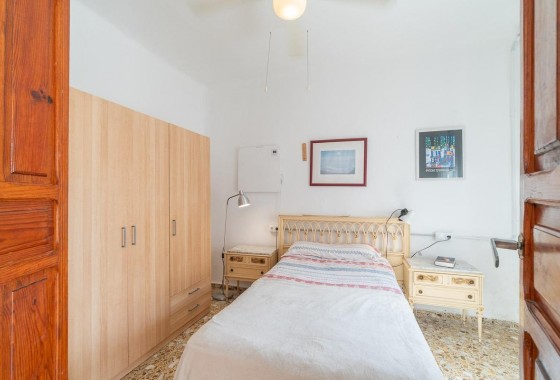 Revente - Villa - Torre - Pacheco - Roldán
