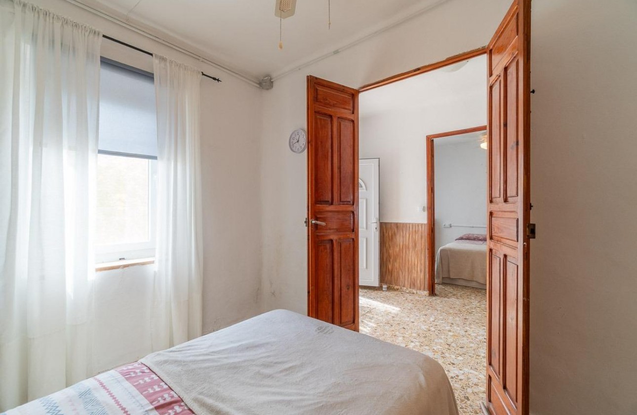 Revente - Villa - Torre - Pacheco - Roldán