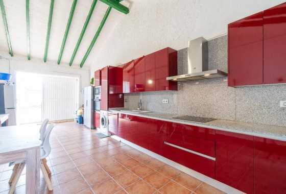 Revente - Villa - Torre - Pacheco - Roldán
