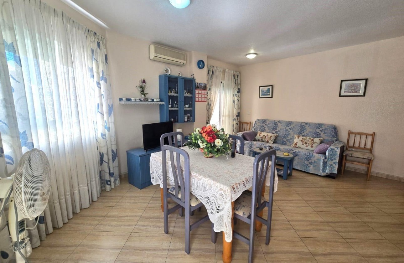 Resale - Apartment / flat - Torrevieja - Playa del Cura