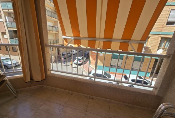 Resale - Apartment / flat - Torrevieja - Playa del Cura