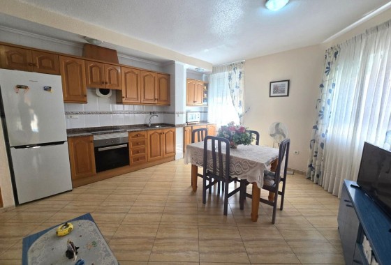 Resale - Apartment / flat - Torrevieja - Playa del Cura