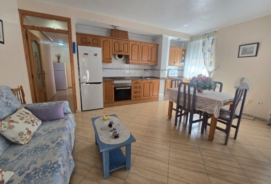 Resale - Apartment / flat - Torrevieja - Playa del Cura
