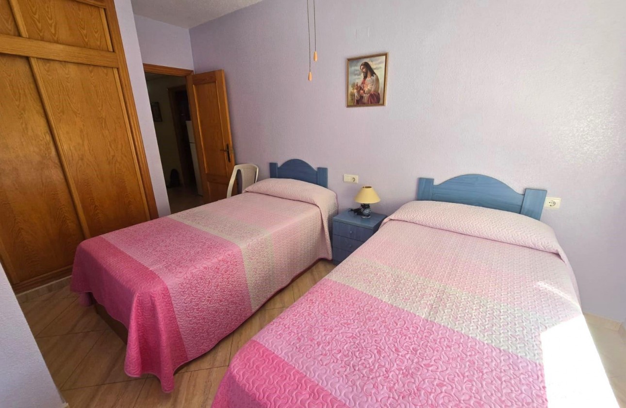 Resale - Apartment / flat - Torrevieja - Playa del Cura