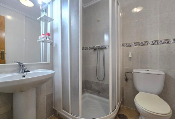 Resale - Apartment / flat - Torrevieja - Playa del Cura