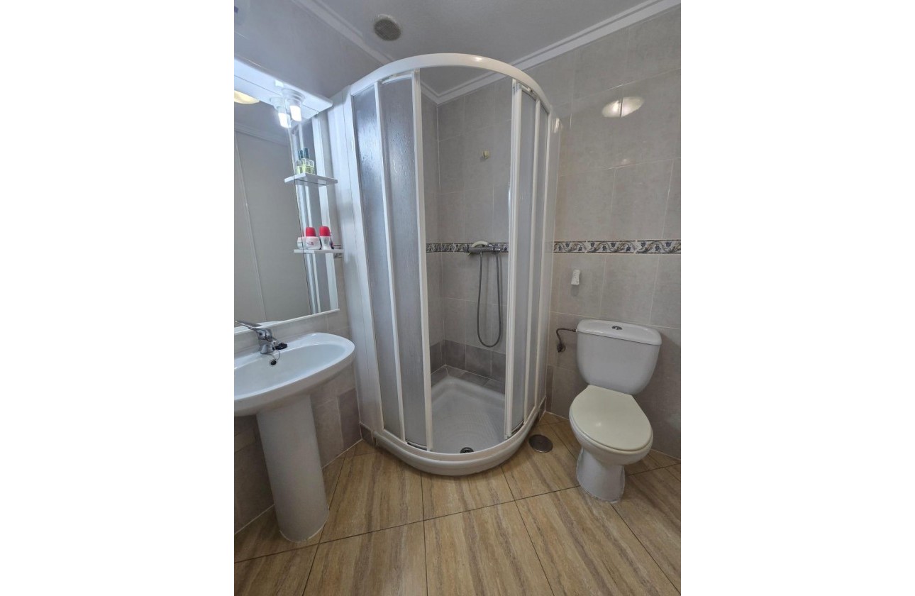Resale - Apartment / flat - Torrevieja - Playa del Cura