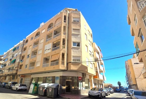 Resale - Apartment / flat - Torrevieja - Playa del Cura