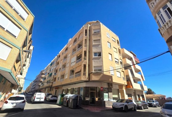 Resale - Apartment / flat - Torrevieja - Playa del Cura