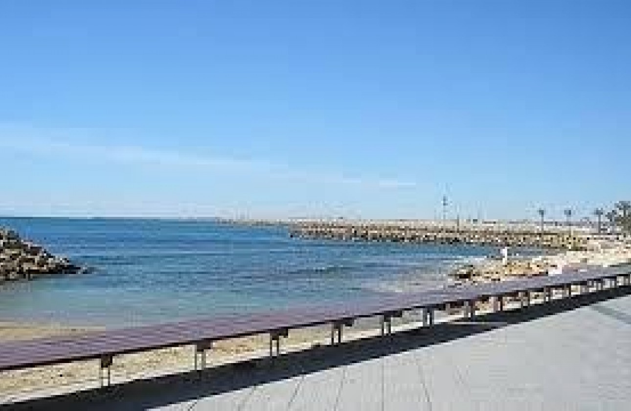 Resale - Apartment / flat - Torrevieja - Playa del Cura