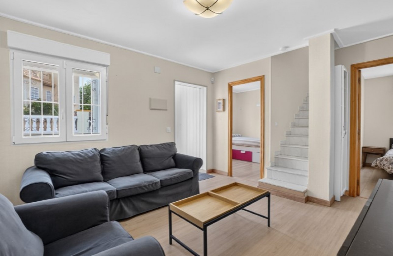 Resale - Villa - Torrevieja - Costa Blanca