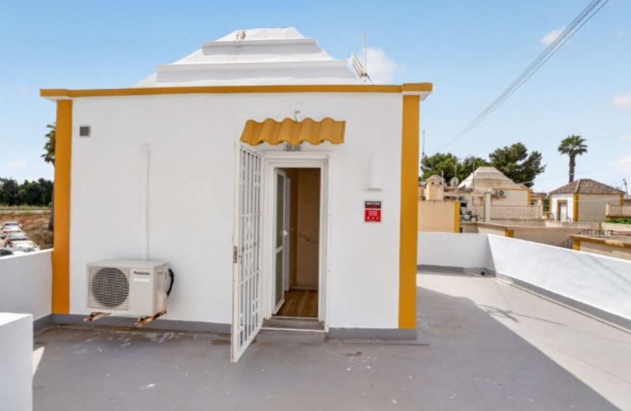 Resale - Villa - Torrevieja - Costa Blanca
