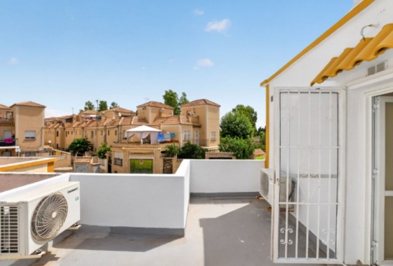 Resale - Villa - Torrevieja - Costa Blanca