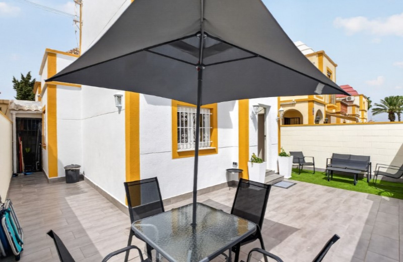 Resale - Villa - Torrevieja - Costa Blanca