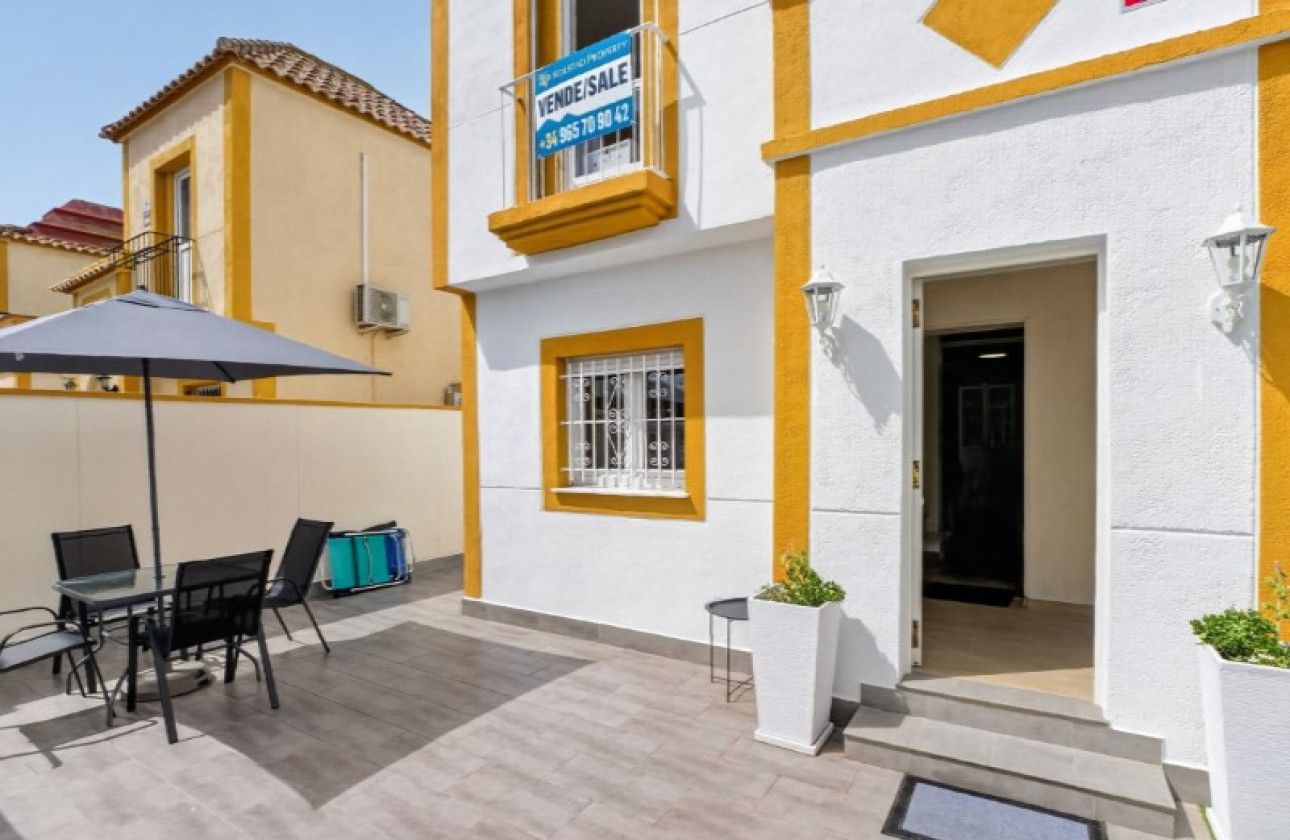Resale - Villa - Torrevieja - Costa Blanca