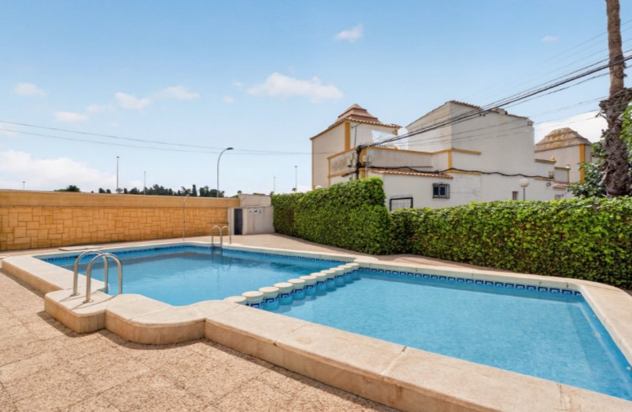 Resale - Villa - Torrevieja - Costa Blanca