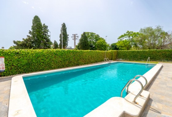 Resale - Villa - Torrevieja - Costa Blanca
