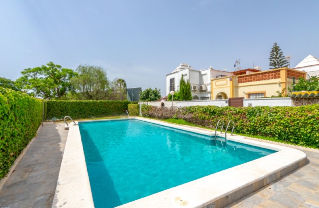 Resale - Villa - Torrevieja - Costa Blanca
