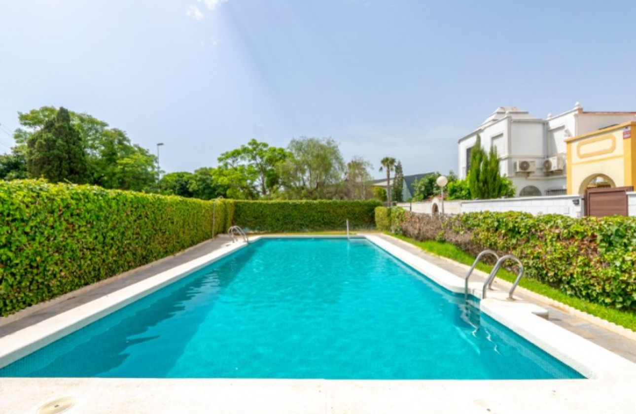 Resale - Villa - Torrevieja - Costa Blanca