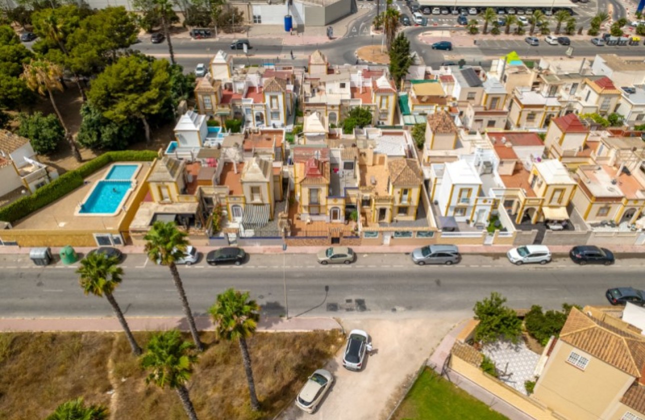 Resale - Villa - Torrevieja - Costa Blanca