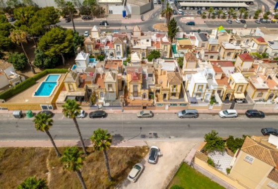 Resale - Villa - Torrevieja - Costa Blanca