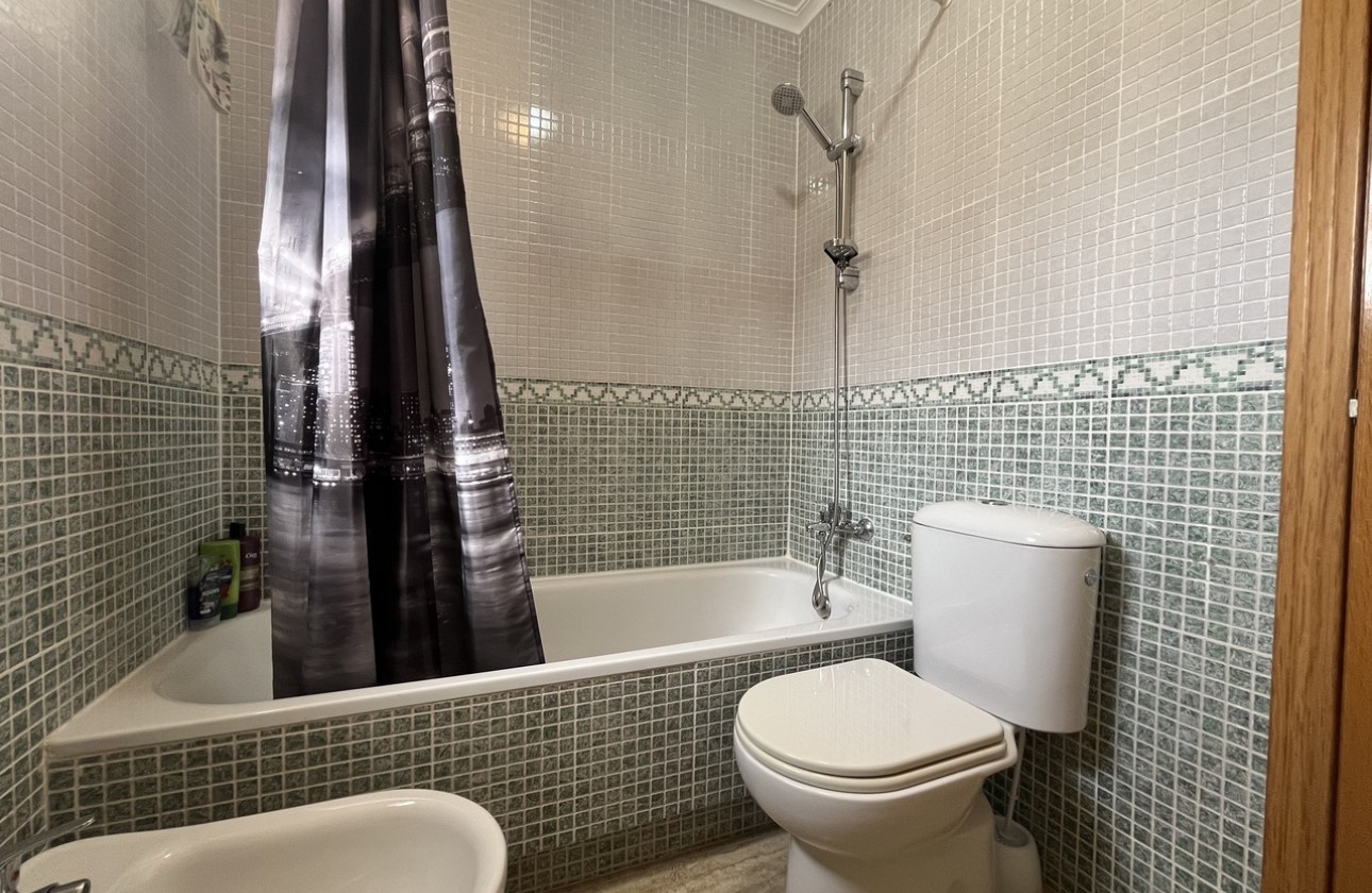 Reventa - Apartamento / piso - Algorfa